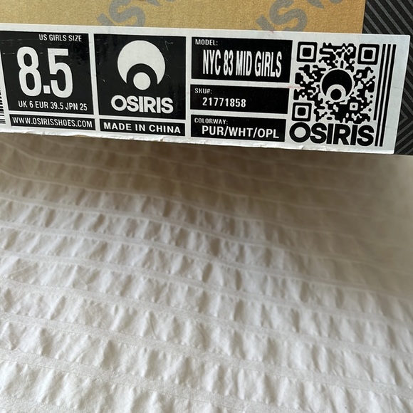 SOLD Osiris shoes NYC 83 Mid Girls SOLD - Picture 6 of 6